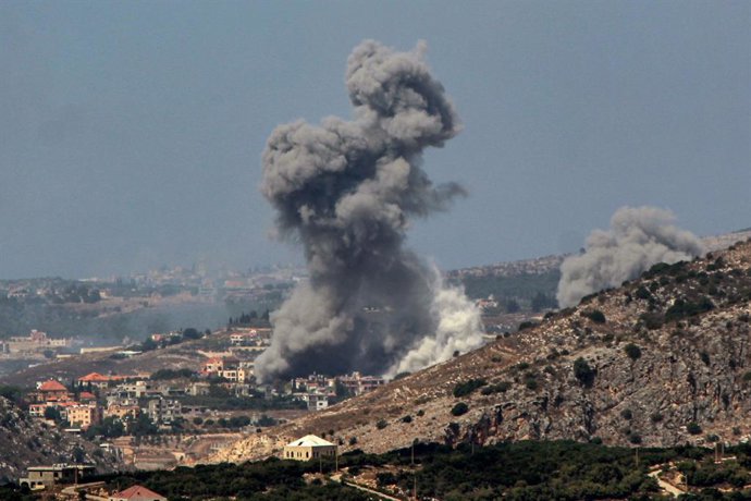 Archivo - Arquivo - Imagem de arquivo da fumaça após um ataque israelense ao Líbano.
