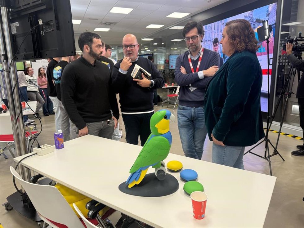 Loro con IA, Premio Tecnología Humanitaria de Cruz Roja.