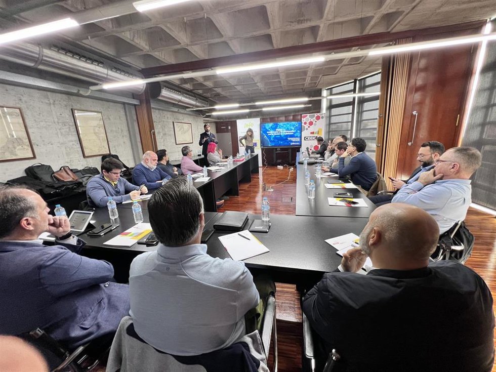 Primera reunión de las empresas participantes en el proyecto Aceleración Comercial Defence-Tech en el Centro Europeo de Empresas e Innovación de Cartagena (Ceeic)