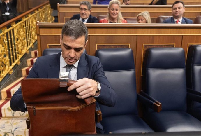 El presidente del Gobierno, Pedro Sánchez, interviene durante una sesión de control, Congreso de los Diputados, a 12 de febrero de 2025, en Madrid (España). 