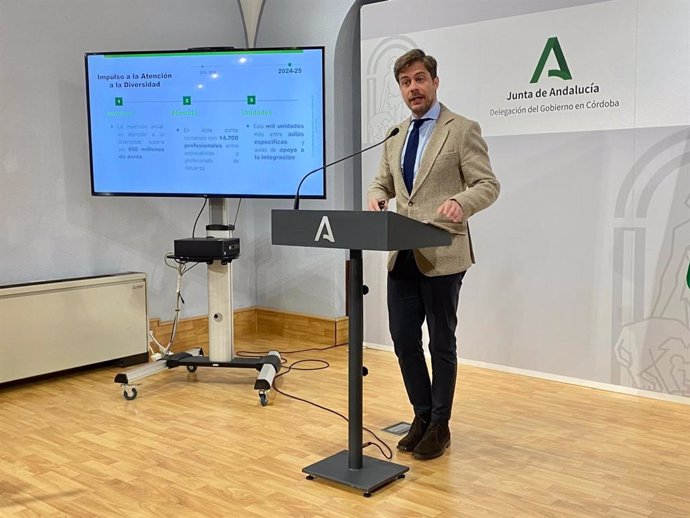 El delegado territorial Desarrollo Educativo y Formación Profesional de la Junta de Andalucía en Córdoba, Diego Copé.