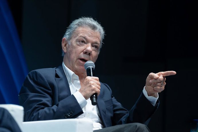 Archivo - Arquivo - O ex-presidente colombiano Juan Manuel Santos discursa na abertura do evento "World in Progress" do Grupo Prisa em 14 de outubro de 2024 em Barcelona, Catalunha (Espanha). A primeira edição desse evento será realizada nos dias 14 e