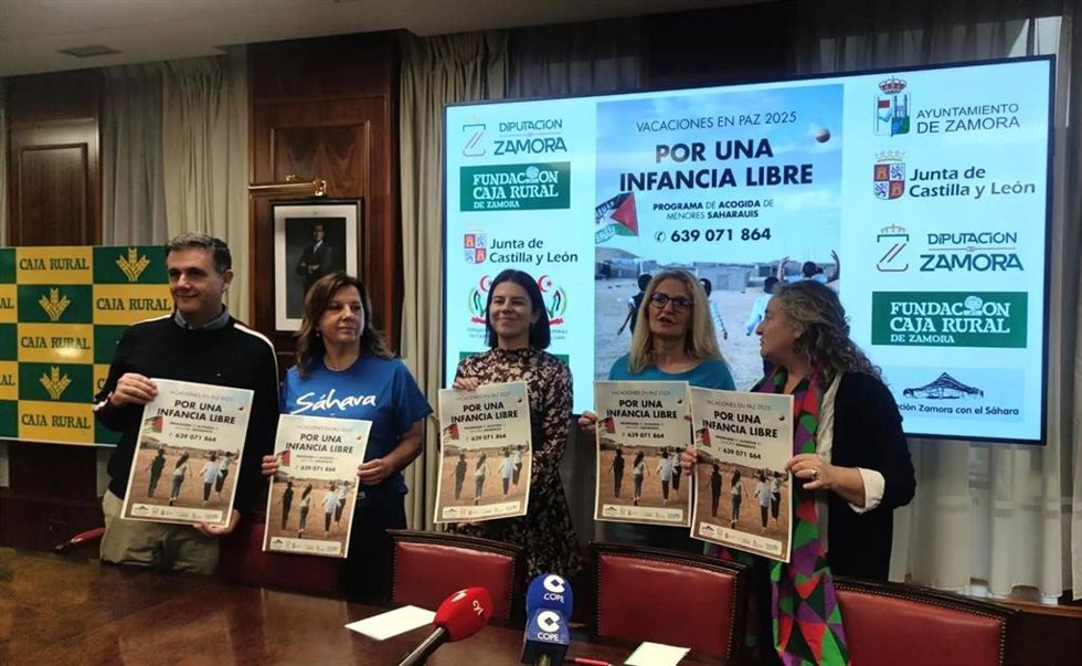 Presentación en Zamora de  'Vacaciones en paz'.