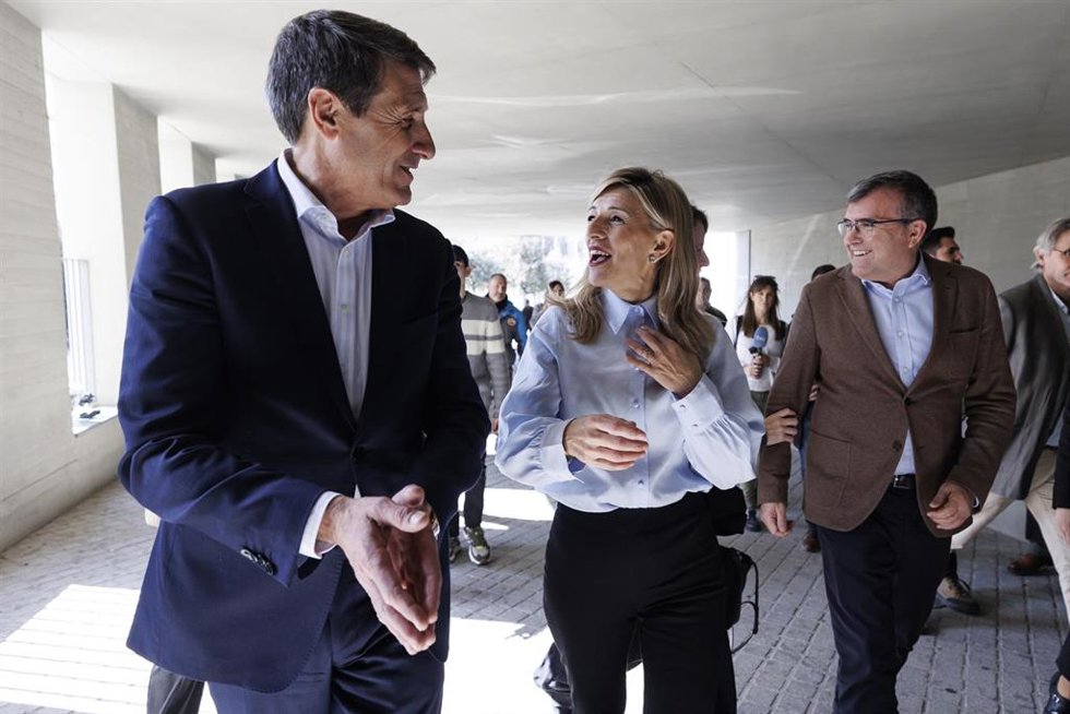 La vicepresidenta segunda y ministra de Trabajo y Empleo Social, Yolanda Díaz, durante la clausura del XIII Congreso Ordinario de UGT Andalucía en la sala paraninfo de la Universidad de Granada.