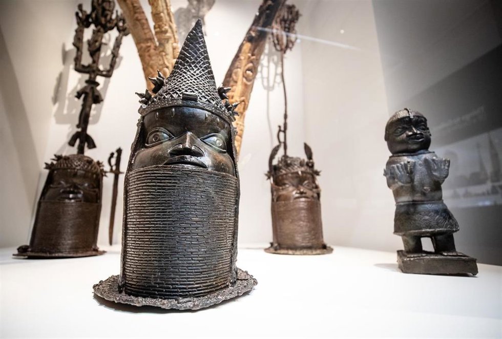 Archivo - Imagen de archivo de bronces de Benín en un museo de Alemania