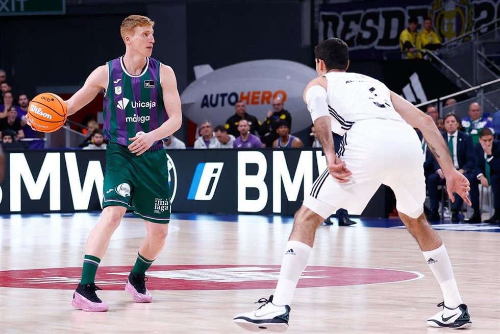 Archivo - El base del Unicaja Alberto Díaz durante un partido