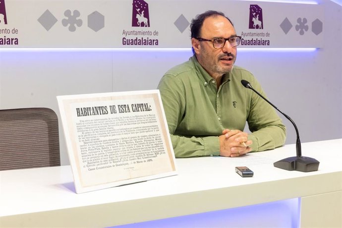 El concejal de Archivo y Registro de Guadalajara,, Roberto Narro.