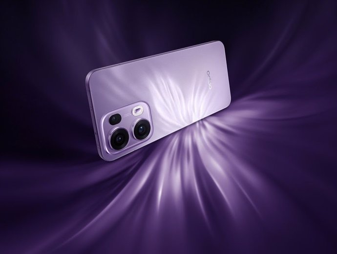 OPPO Reno13  con diseño inspirado en las alas de las mariposas