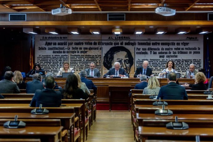 Archivo - El exdirector ejecutivo de Globalia, Javier Hidalgo (i), comparece en la Comisión de Investigación por el ‘caso Koldo’, en el Senado, a 29 de noviembre de 2024, en Madrid (España). Javier Hidalgo ha comparecido en la Comisión de Investigación so