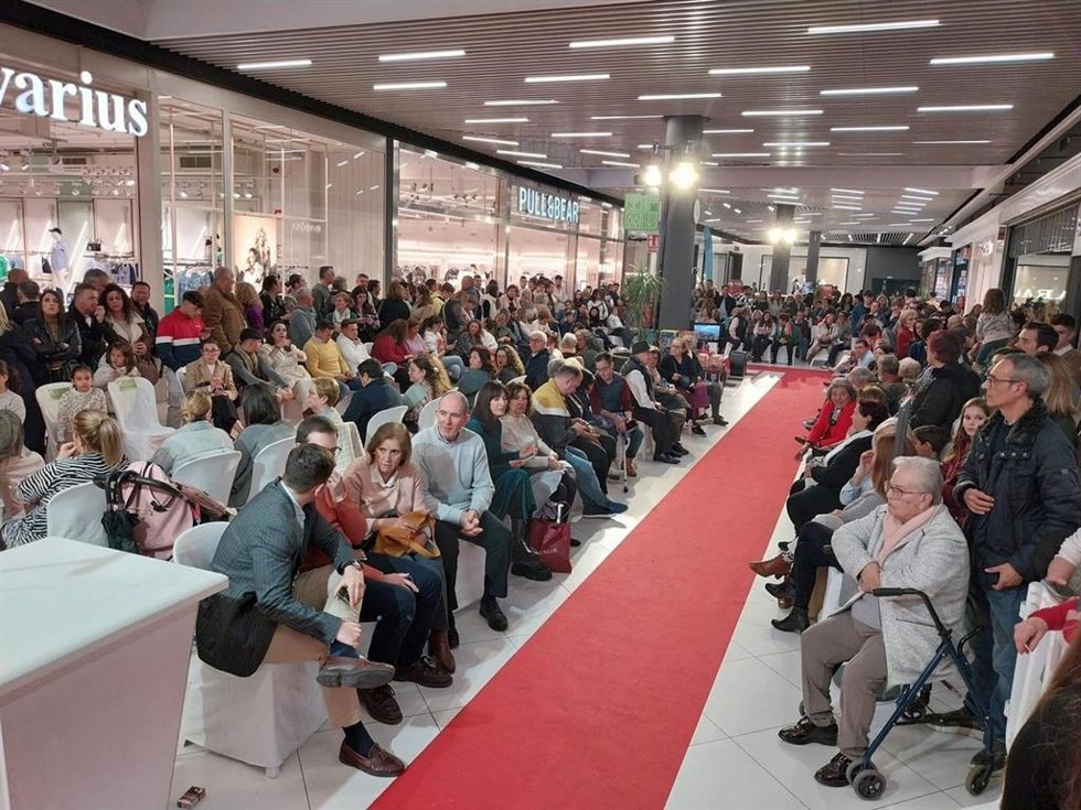 Celebración de una edición anterior del Certamen de Moda Flamenca.