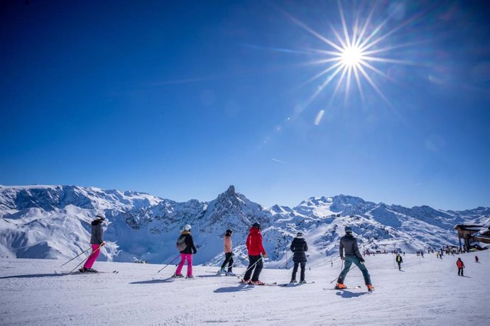Archivo - Se crea el Comité Organizador de los Alpes Franceses 2030.