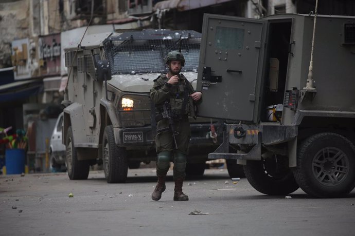 February 16, 2025, Nablus, West Bank, Palestinian Territory: Israeli military vehicles and soldiers closed the entrances to the Old City of Nablus in the West Bank, during an Israeli military operation