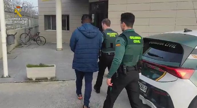 Detenido en Azuqueca de Henares por hurto.