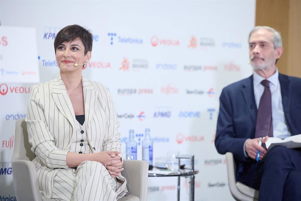 La ministra de Vivienda, Isabel Rodríguez, durante un desayuno informativo de Europa Press, en el Hotel Hyatt Regency Hesperia, a 20 de febrero de 2025, en Madrid (España).