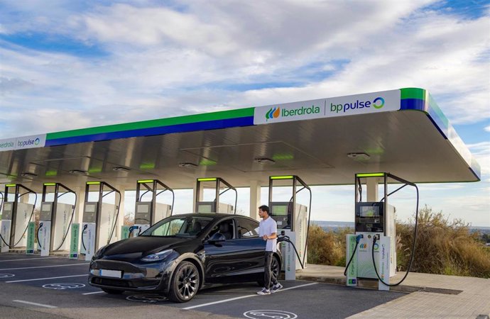 Punto de recarga de Iberdrola I bp Pulse