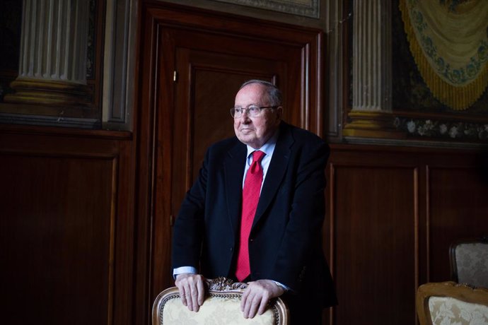 Archivo - El presidente de la Cámara de Comercio de España, José Luis Bonet , posa durante una entrevista tras la cumbre presencial y telemática ‘Future of Tourism World Summit’ en la Llotja de Mar de Barcelona, a 26 de octubre de 2021, en Barcelona, Cata