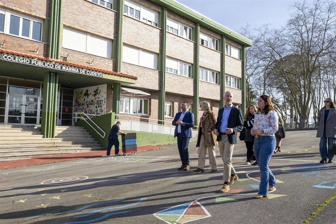 El Consejero De Educación, Sergio Silva, Visita El Fin De La Obra En El CEIP Marina De Cudeyo