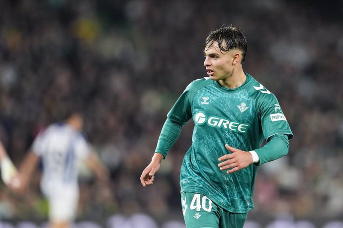 Angel Ortiz of Real Betis in action during the Spanish league, LaLiga EA Sports, football match played between Real Betis and Real Sociedad at Benito Villamarin stadium on February 16, 2025, in Sevilla, Spain.