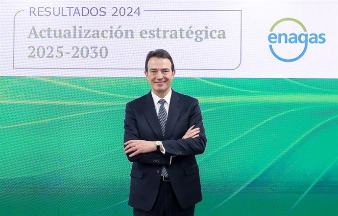 El Consejero Delegado de Enagás, Arturo Gonzalo, durante una rueda de prensa, en la sede de Enagás, a 18 de febrero de 2025, en Madrid (España).