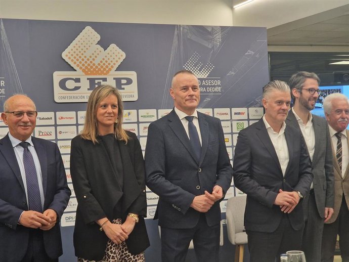 Imagen del desayuno informativo de este jueves en la CEP.