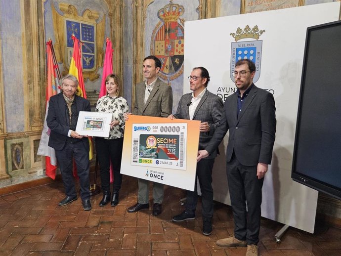 Presentación de la Semana de Cine de Medina (Valladolid) como motivo del cupón del 2 de marzo