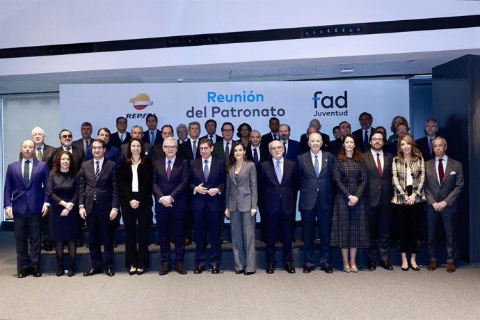 Foto de familia de los patronos de la Fundación FAD.