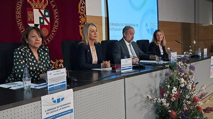 Inauguración de la V Jornada de Enfermería de Castilla-La Mancha.