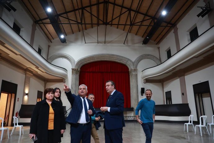 Villanueva del Río y Minas avanza en la rehabilitación del edificio histórico Teatro Cine.