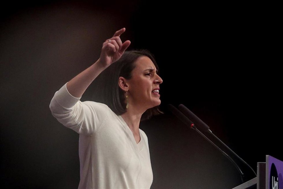 Archivo - La secretaria política de Podemos y eurodiputada, Irene Montero, interviene durante el acto central de la Universidad de Otoño de Podemos Cambiar todo lo que no podemos aceptar.