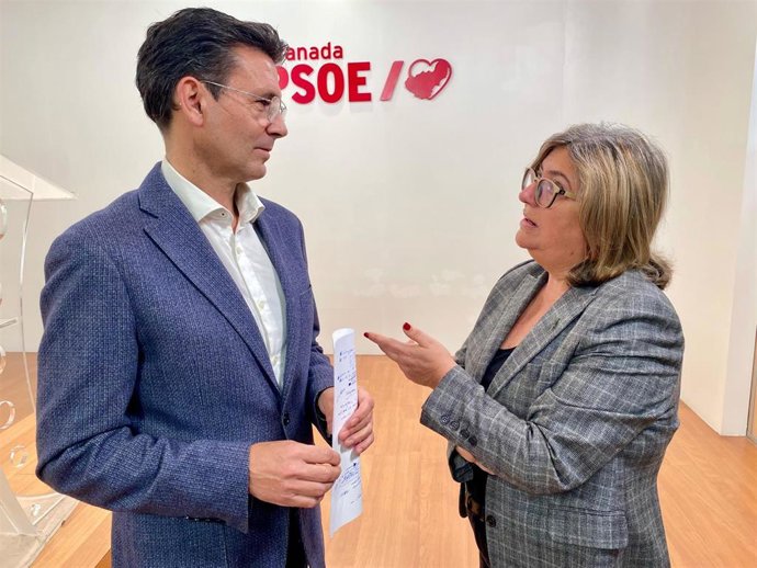 Paco Cuenca y Ana Muñoz, del PSOE de Granada