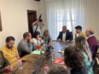 PRC y PSOE celebran un "día importante" para Cabezón mientras PP tilda de "cacicada" su moción de censura