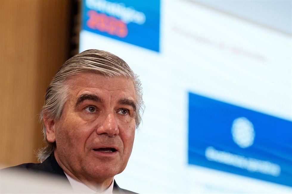 El presidente de Naturgy, Francisco Reynés, ofrece una rueda de prensa para presentar los resultados del 2024, en la sede de Naturgy, a 20 de febrero de 2025, en Madrid (España). Naturgy obtuvo un beneficio neto de 1.901 millones de euros en 2024, lo qu