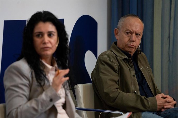 Archivo - La secretaria general de CCOO-PV, Ana García y el secretario general de UGT-PV, Ismael Sáez, en una imagen de archivo. 