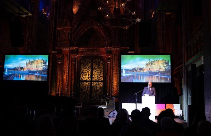 El alcalde de Palma, Jaime Martínez, en el centro Ángel Orensanz de Nueva York.