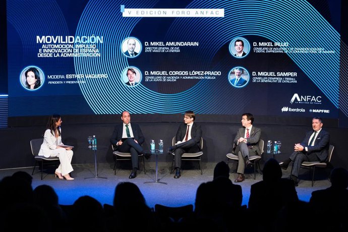 El conseller de Empresa y Trabajo de la Generalitat, Miquel Sàmper, en un foro en Madrid