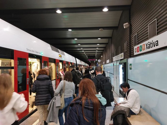 Archivo - Arxiu - Imatge d'arxiu d'una estació de Metrovalencia.