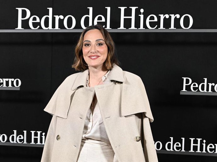 Tamara Falcó posa en el photocall de Pedro del Hierro durante la presentación de su colección OI25-26 'El Pellizco' en la 81ª edición de MBFWM, a 20 de febrero de 2025, en Madrid (España).