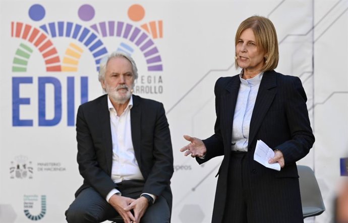 La alcaldesa de Jerez (Cádiz), María José García-Pelayo, presenta el Plan de Actuación Integrado (PAI)