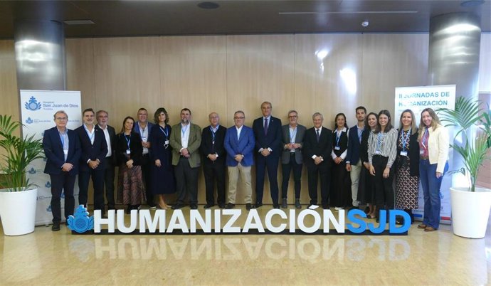Foto de famialia en las II Jornadas Nacionales de Humanización 'Humanizando desde los gestos'.