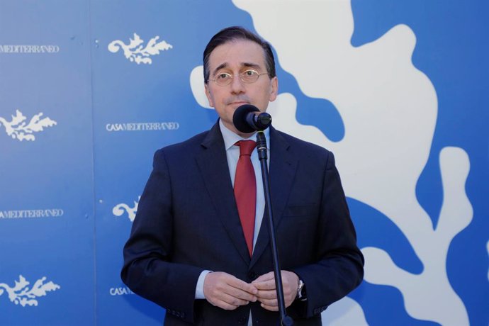 El ministro de Asuntos Exteriores, Unión Europea y Cooperación, José Manuel Albares, asiste a la constitución del Alto Patronato de Casa Mediterráneo, en la Casa Mediterráneo, a 11 de febrero de 2025, en Alicante, Comunidad Valenciana (España). De esta ma