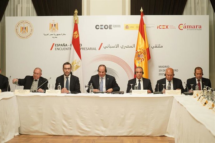 La reunión mantenida entre el presidente de Egipto, Abdel Fattah El-Sisi, y los responsables de las principales empresas españolas, junto a altos representantes de su gobierno. 
