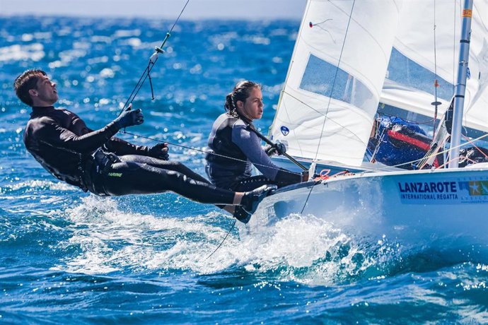 Silvia Mas y Alex Marsans, durante la Lanzarote International Regatta 2025.