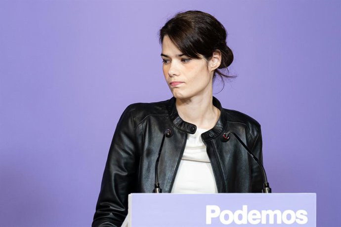Archivo - La portavoz de Podemos, Isa Serra, durante una rueda de prensa, en la sede del partido, a 12 de febrero de 2024, en Madrid (España). Durante la rueda, Podemos ha abordado el registro de una proposición de ley para reforzar la Ley de Cadena Alime