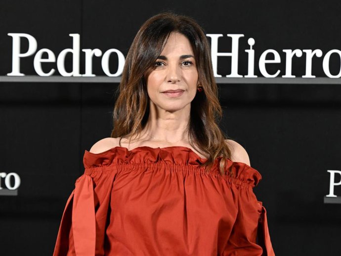 Mariló Montero posa en el photocall de Pedro del Hierro en la MBFWM