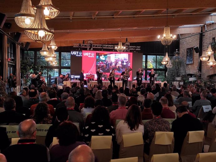 UGT de Navarra celebra su 13º Congreso Regional, en el que Lorenzo Ríos será elegido secretario general, tomando el testigo de Jesús Santos.