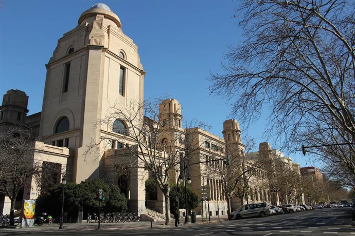 Edificio de Rectorado de la Universitat de València.