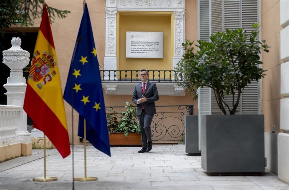 El ministro de la Presidencia, Justicia y Relaciones con las Cortes, Félix Bolaños, interviene durante una jornada sobre la mediación y los Medios Adecuados de Solución de Controversias (MASC), en el Ministerio.