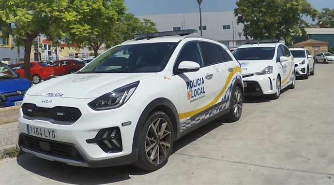 Archivo - Coche de la Policía Local de Calvià estacionado.