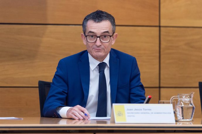 Archivo - El secretario general de Administración Digital, Juan Jesús Torres Carbonell, durante la demostración de las funcionalidades en materia sanitaria de la app ‘Mi Carpeta Ciudadana’, en la Sala Internacional del Ministerio de Sanidad, a 13 de julio