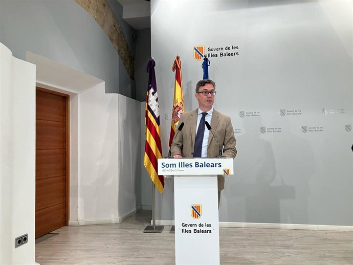 El portavoz del Govern, Antoni Costa, en la rueda de prensa posterior al Consell de Govern.